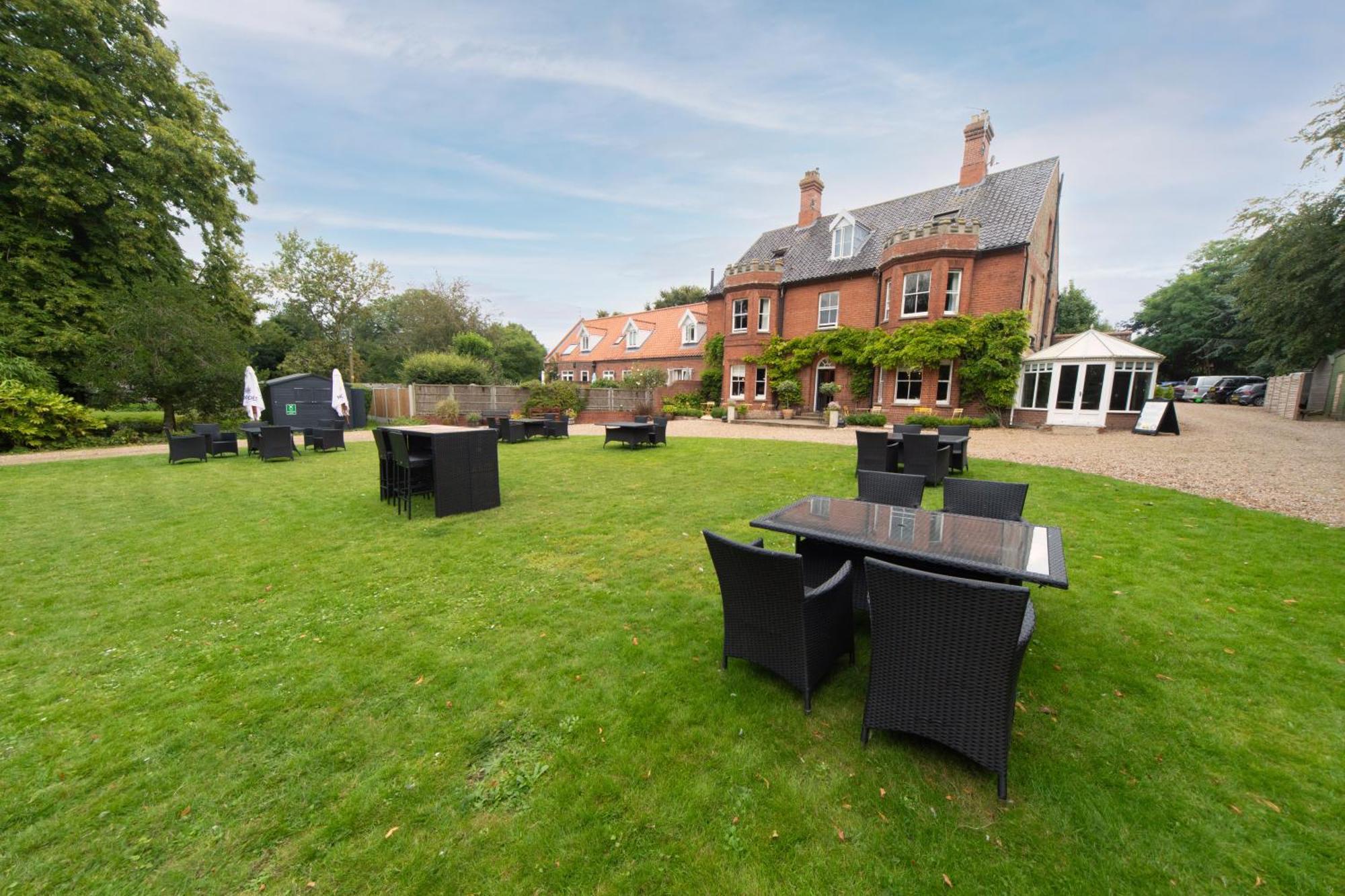 Blakeney House Exterior foto